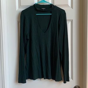 Long sleeve with choker neckline